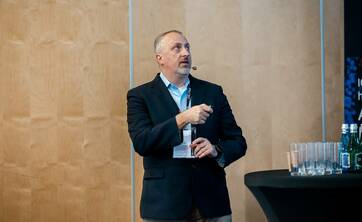 Prof. Robert J. Zawadzki, University of California, Davis