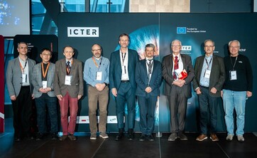 Group photo of the major OCT technology contributors